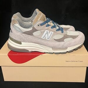 New Balance Athletic Shoes - Gray and Blue 992 mushroom
